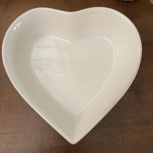 Oneida Blue Heather Heart shaped white porcelain baker or serving dish Vintage